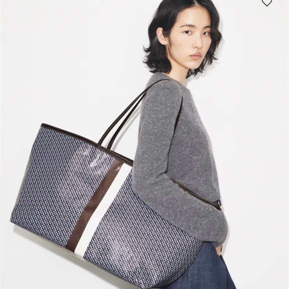 Tory Burch The Racer XL Tote Blue Pattern Lightweight Tote - Picture 9 of 11